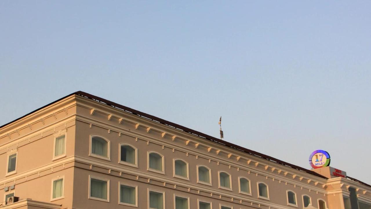 Hotel 17 Miles Jammu Exterior foto